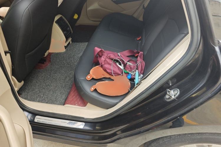 Used Volkswagen Passat 2011 1.8 TSI DSG Prestige Edition Left Rear Seat