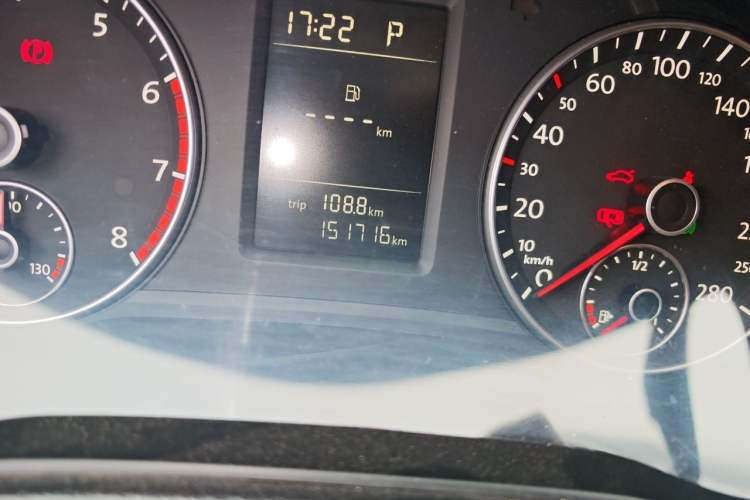 Used Volkswagen Passat 2011 1.8TSI Automatic Prestige Edition Odometer Close Up