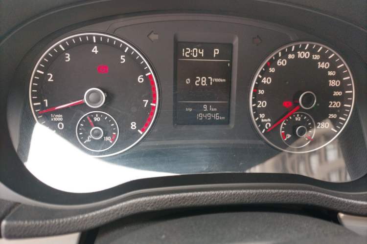 Used Volkswagen Passat 2011 1.8TSI Automatic Prestige Edition Odometer Close Up