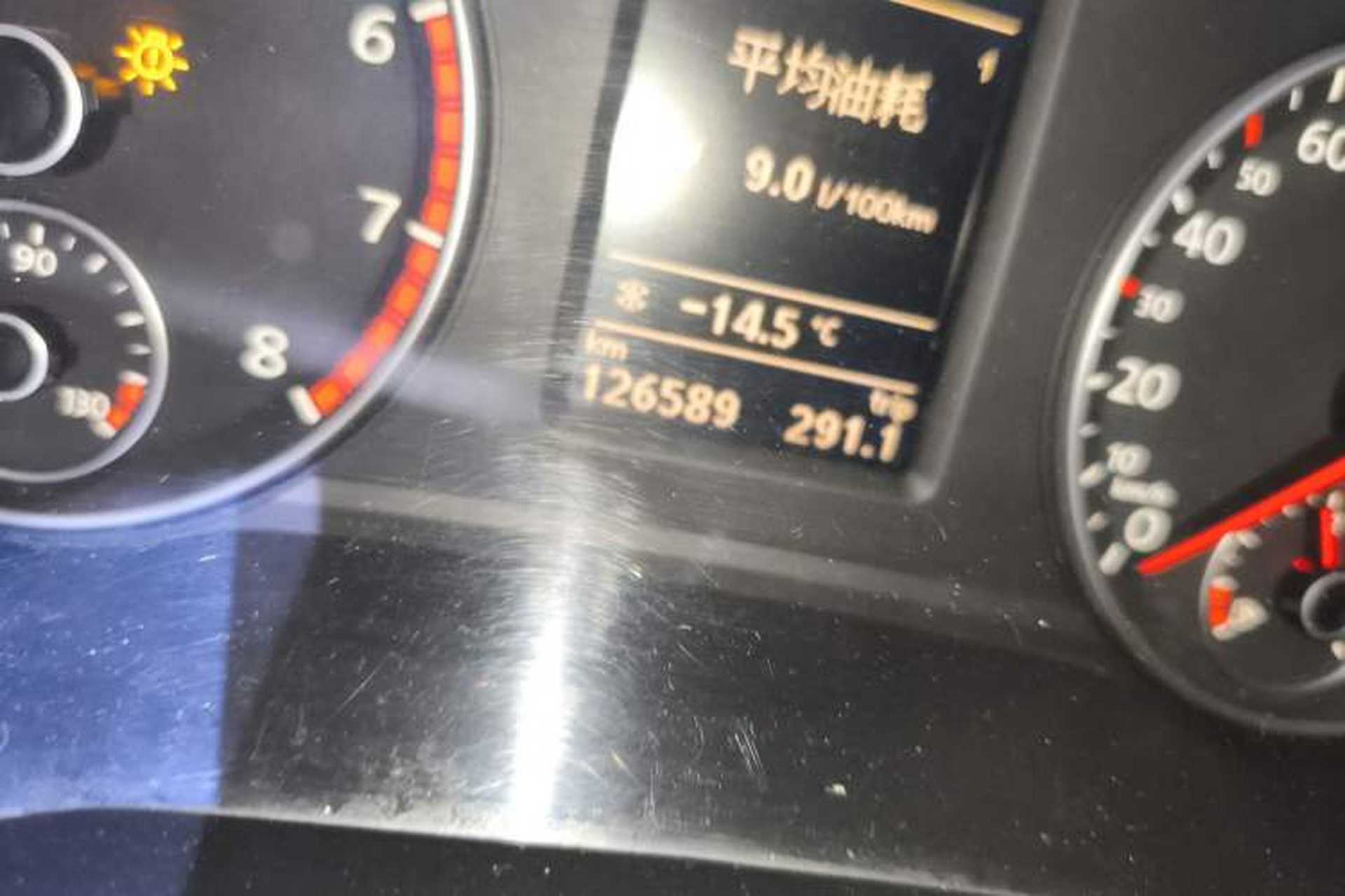 Used Volkswagen Passat 2011 1.8TSI DSG Prestige Edition Odometer Close Up