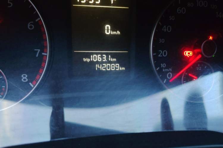 Used Volkswagen Passat 2011 1.8TSI Automatic Prestige Edition Odometer Close Up