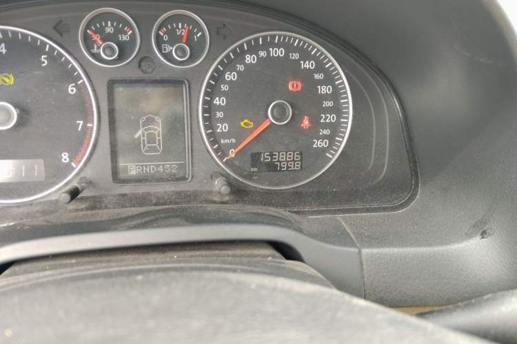 Used Volkswagen Passat 2011 1.8T Automatic Luxury Model Odometer Close Up