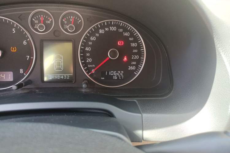Used Volkswagen Passat 2011 1.8T Automatic Luxury Model Odometer Close Up