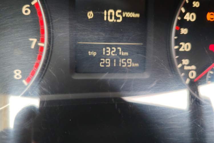 Used Volkswagen Passat 2011 1.8TSI Automatic Prestige Edition Odometer Close Up