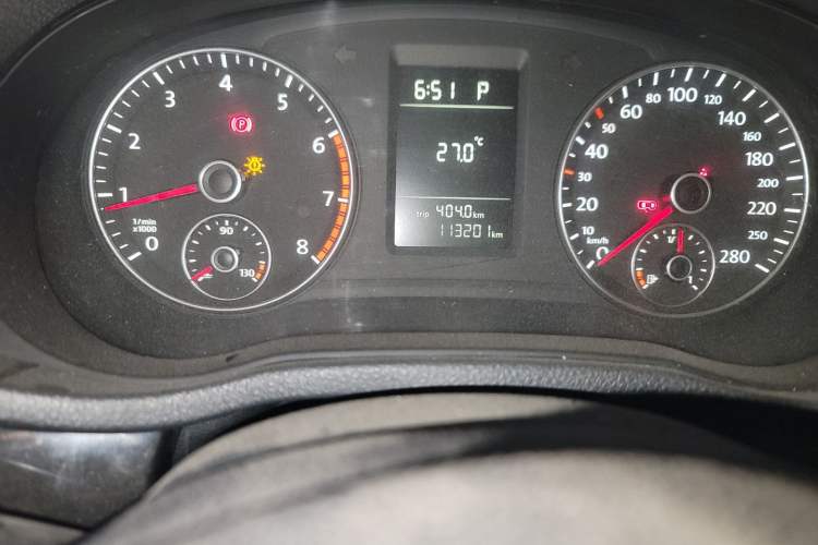 Used Volkswagen Passat 2011 1.8 TSI DSG Prestige Edition Odometer Close Up