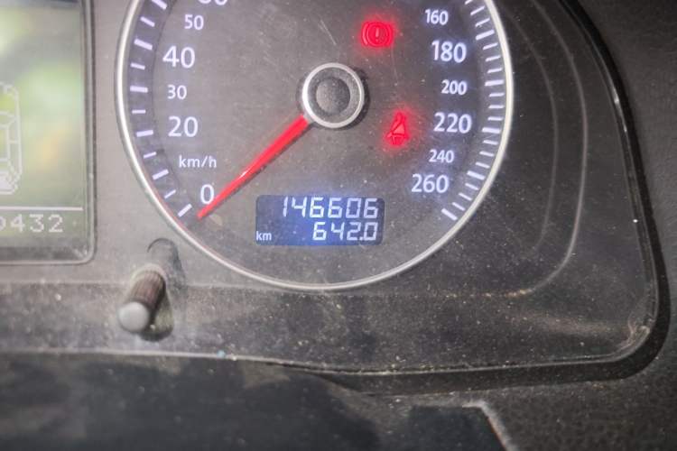 Used Volkswagen Passat 2011 1.8T Automatic Luxury Model Odometer Close Up