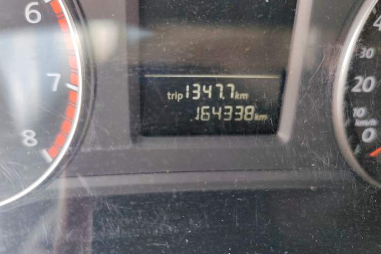 Used Volkswagen Passat 2011 1.8 TSI DSG Prestige Edition Odometer Close Up