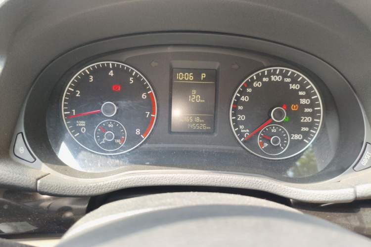 Used Volkswagen Passat 2011 1.8TSI Automatic Prestige Edition Odometer Close Up