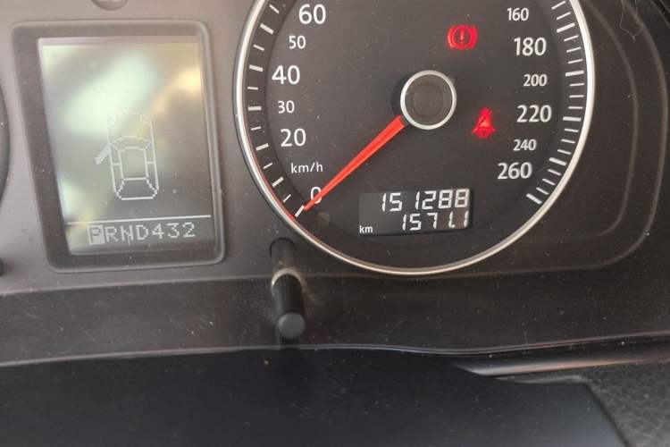 Used Volkswagen Passat 2011 1.8T Automatic Luxury Model Odometer Close Up