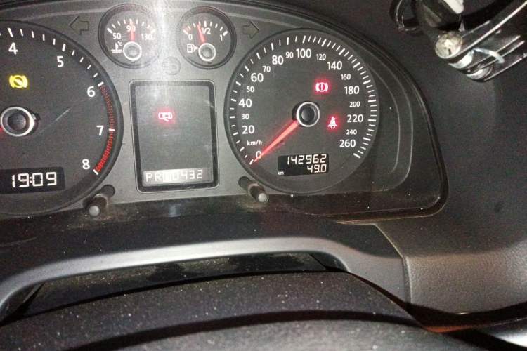 Used Volkswagen Passat 2011 1.8T Automatic Luxury Model Odometer Close Up