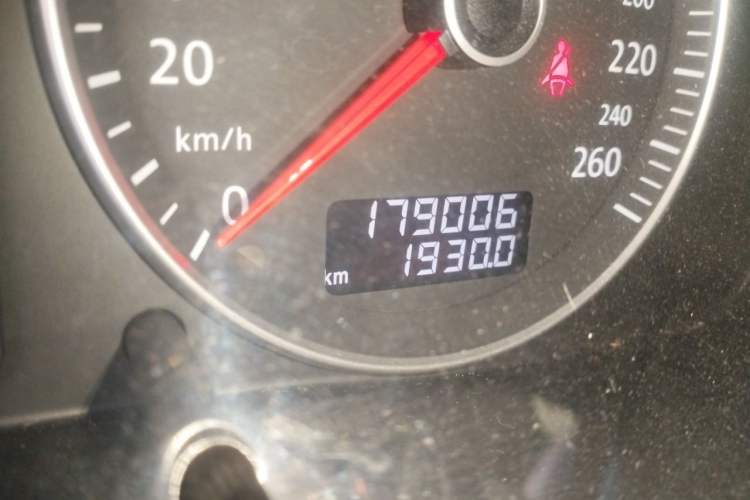 Used Volkswagen Passat 2011 1.8T Automatic Luxury Model Odometer Close Up