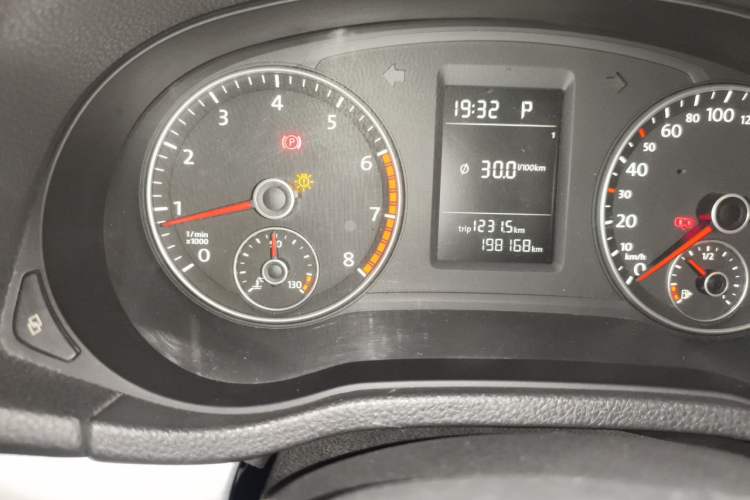 Used Volkswagen Passat 2011 1.8TSI Automatic Prestige Edition Odometer Close Up