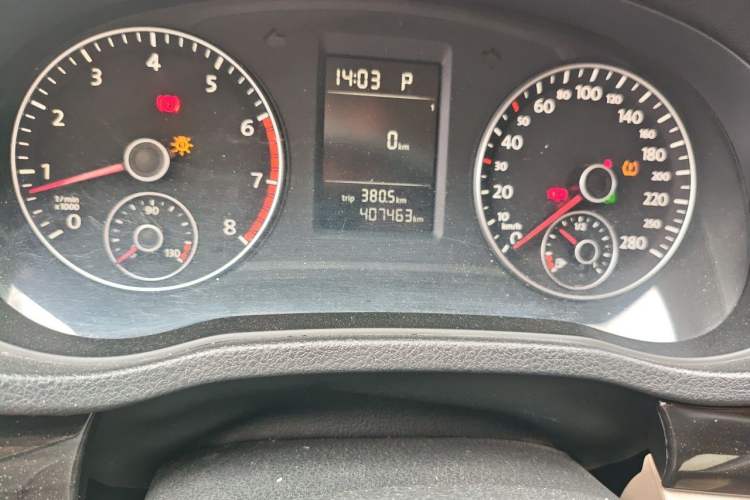 Used Volkswagen Passat 2011 1.4 TSI DSG Prestige Edition Odometer Close Up