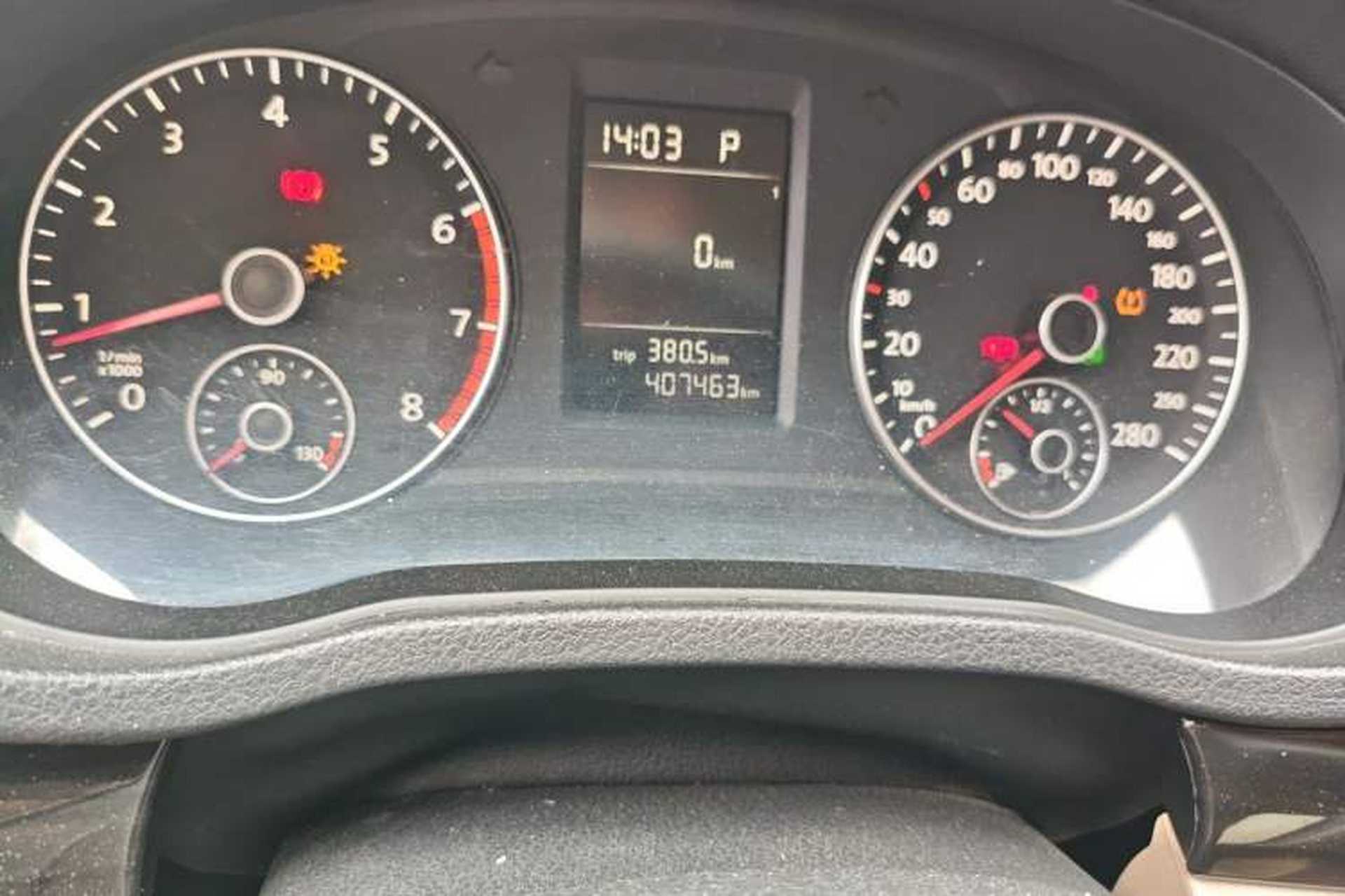 Used Volkswagen Passat 2011 1.4 TSI DSG Prestige Edition Odometer Close Up