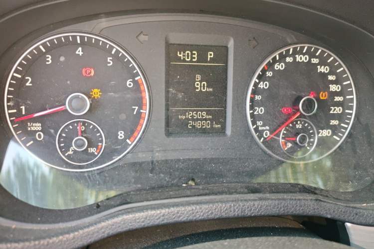 Used Volkswagen Passat 2011 1.8TSI Automatic Prestige Edition Odometer Close Up