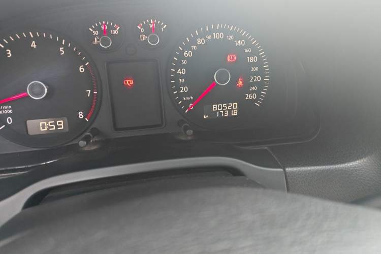 Used Volkswagen Passat 2011 1.8T Manual Luxury Model Odometer Close Up