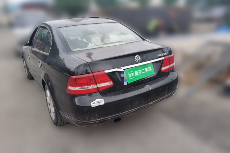 Used Volkswagen Passat 2011 2.0L Manual Luxury Version Rear Left 45 Deg