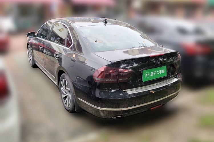 Used Volkswagen Passat 2011 3.0L V6 DSG Flagship Edition Rear Left 45 Deg
