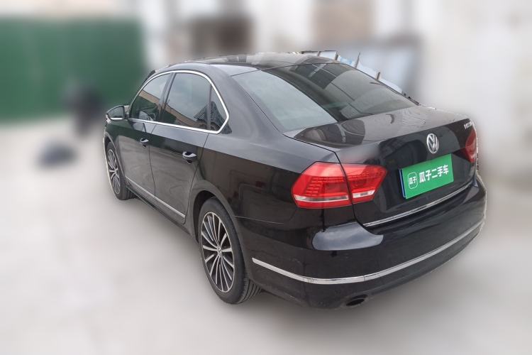 Used Volkswagen Passat 2011 3.0L V6 DSG Flagship Deluxe Edition Rear Left 45 Deg
