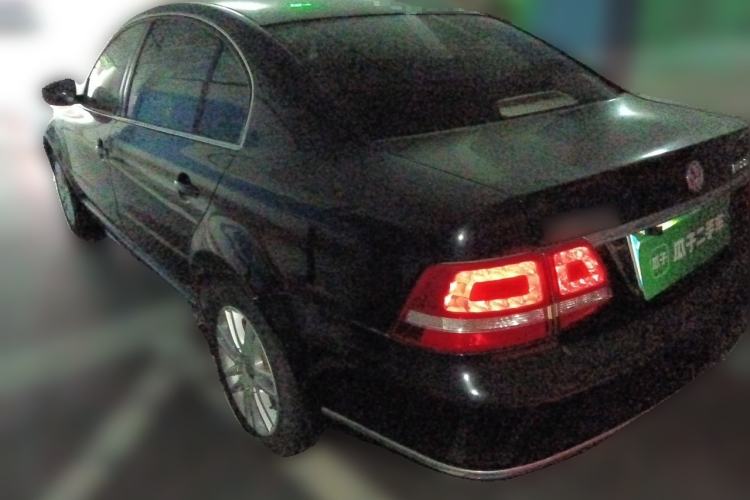 Used Volkswagen Passat 2011 1.8T Automatic Luxury Model Rear Left 45 Deg