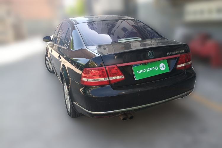 Used Volkswagen Passat 2011 1.8T Manual Luxury Model Rear Left 45 Deg