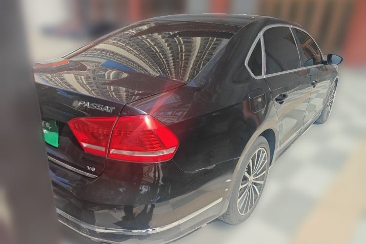 Used Volkswagen Passat 2011 3.0L V6 DSG Flagship Edition Rear Right 45 Deg