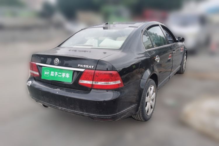 Used Volkswagen Passat 2011 2.0L Manual Luxury Version Rear Right 45 Deg