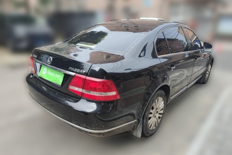 Used Volkswagen Passat 2011 2.0L Manual Luxury Version Rear Right 45 Deg