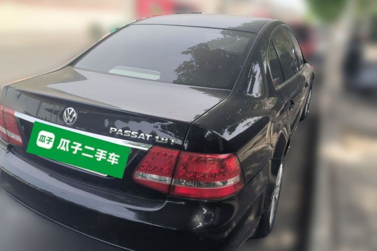 Used Volkswagen Passat 2011 1.8T Automatic Luxury Model Rear Right 45 Deg