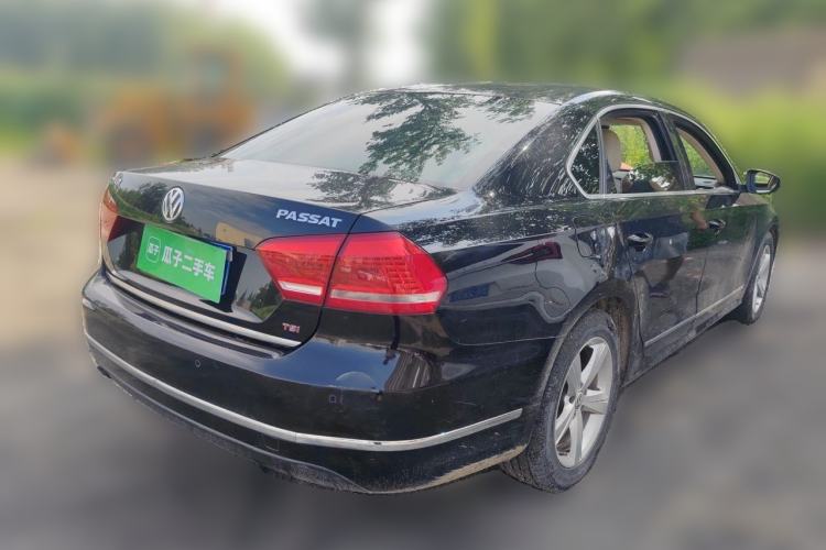Used Volkswagen Passat 2011 2.0 TSI DSG Premium Edition Rear Right 45 Deg