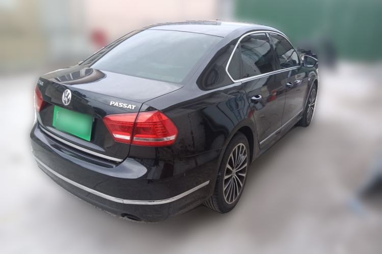 Used Volkswagen Passat 2011 3.0L V6 DSG Flagship Deluxe Edition Rear Right 45 Deg