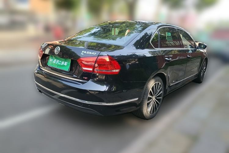 Used Volkswagen Passat 2011 2.0 TSI DSG Ultimate Edition Rear Right 45 Deg