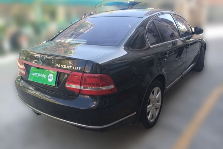 Used Volkswagen Passat 2011 1.8T Manual Luxury Model Rear Right 45 Deg