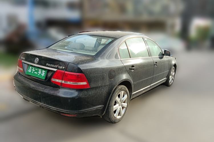 Used Volkswagen Passat 2011 1.8T Manual Luxury Model Rear Right 45 Deg