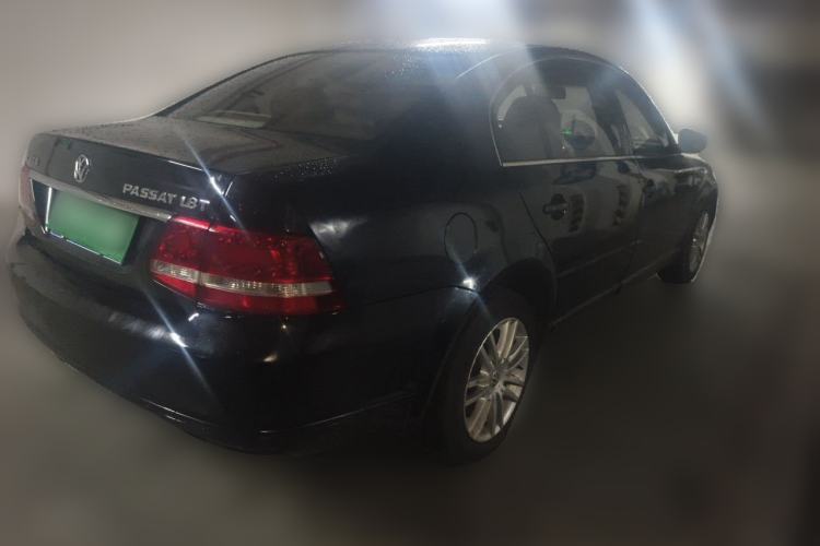 Used Volkswagen Passat 2011 1.8T Automatic Luxury Model Rear Right 45 Deg