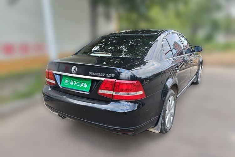 Used Volkswagen Passat 2011 1.8T Manual Luxury Model Rear Right 45 Deg