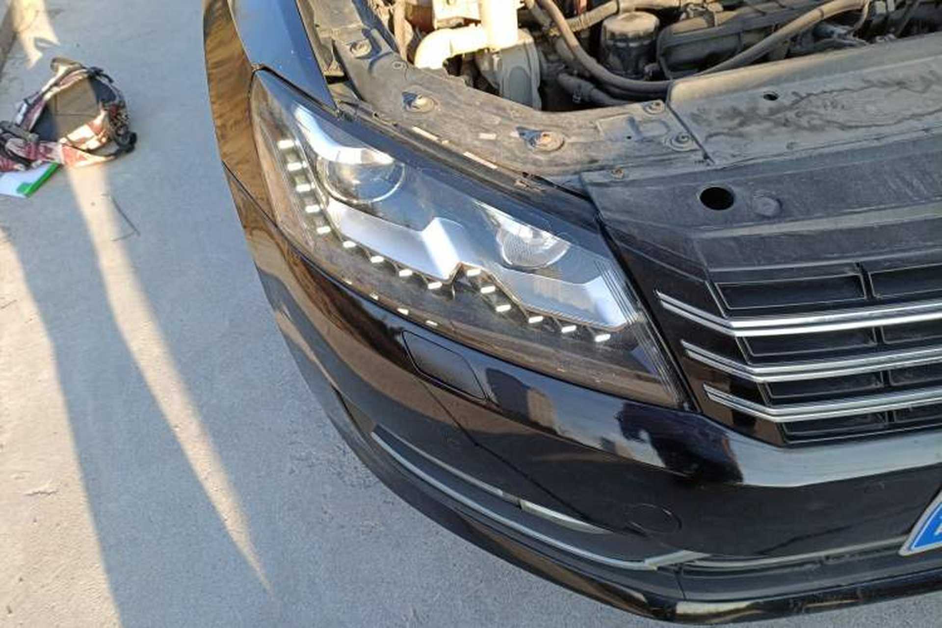 Used Volkswagen Passat 2011 2.0 TSI DSG Premium Edition Right Front Headlight