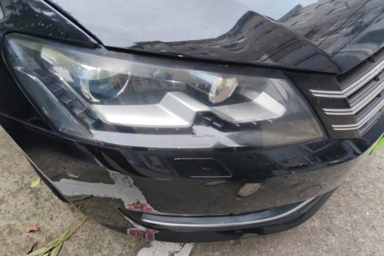 Used Volkswagen Passat 2011 1.8 TSI DSG Ultimate Edition Right Front Headlight