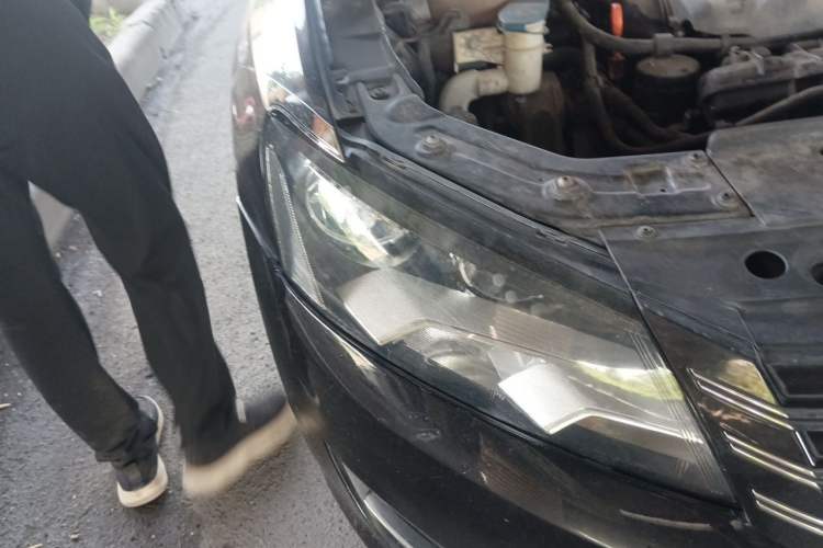 Used Volkswagen Passat 2011 1.8 TSI DSG Prestige Edition Right Front Headlight