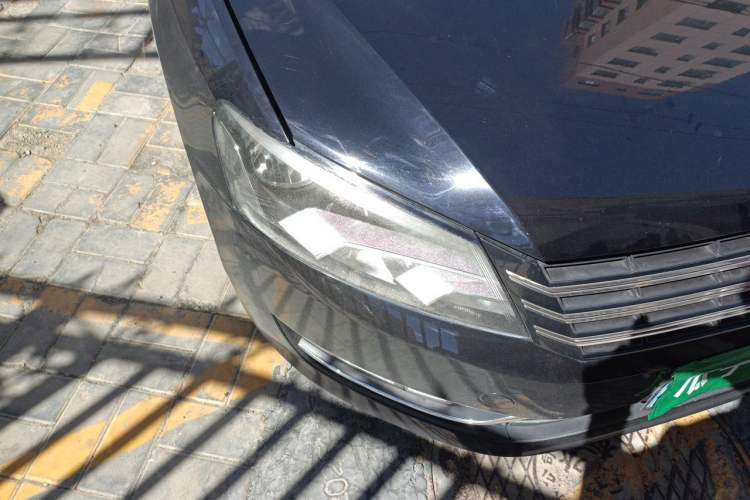 Used Volkswagen Passat 2011 1.8 TSI DSG Prestige Edition Right Front Headlight