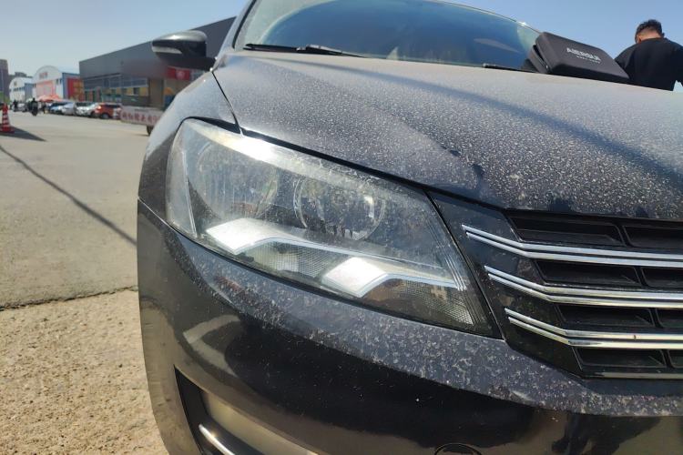Used Volkswagen Passat 2011 1.8TSI Automatic Prestige Edition Right Front Headlight