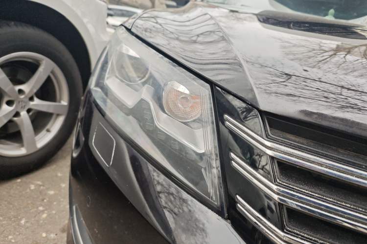 Used Volkswagen Passat 2011 1.8TSI DSG Prestige Edition Right Front Headlight