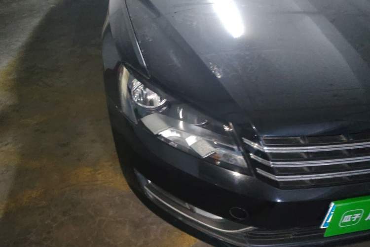 Used Volkswagen Passat 2011 1.8 TSI DSG Prestige Edition Right Front Headlight