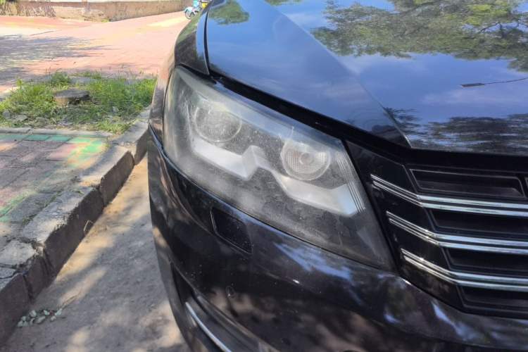 Used Volkswagen Passat 2011 1.8TSI DSG Prestige Edition Right Front Headlight