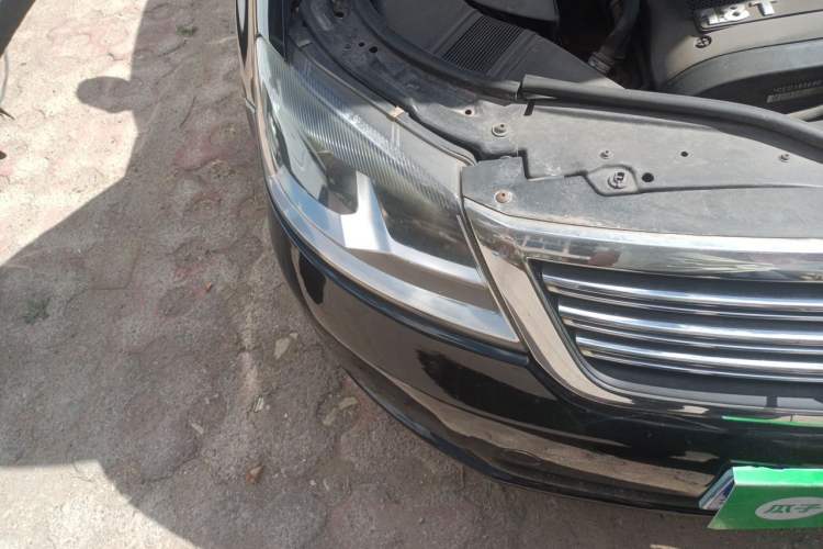 Used Volkswagen Passat 2011 1.8T Automatic Luxury Model Right Front Headlight