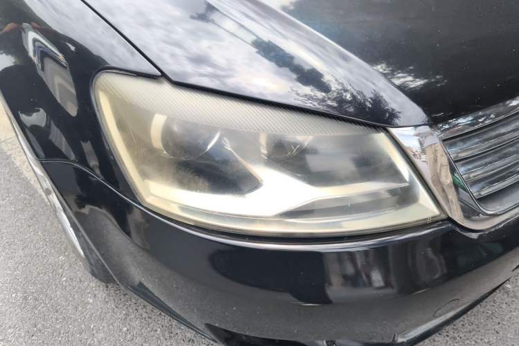 Used Volkswagen Passat 2011 1.8T Automatic Luxury Model Right Front Headlight