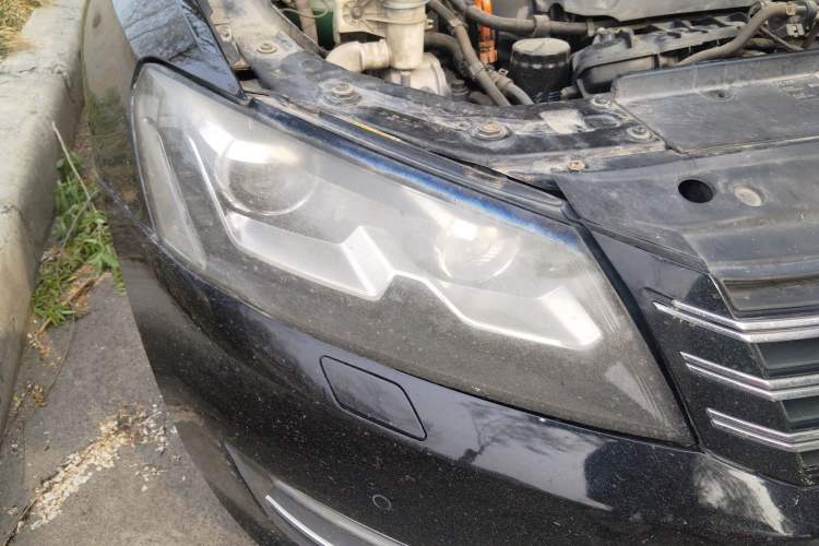 Used Volkswagen Passat 2011 2.0 TSI DSG Premium Edition Right Front Headlight
