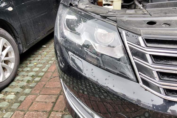 Used Volkswagen Passat 2011 3.0L V6 DSG Flagship Edition Right Front Headlight