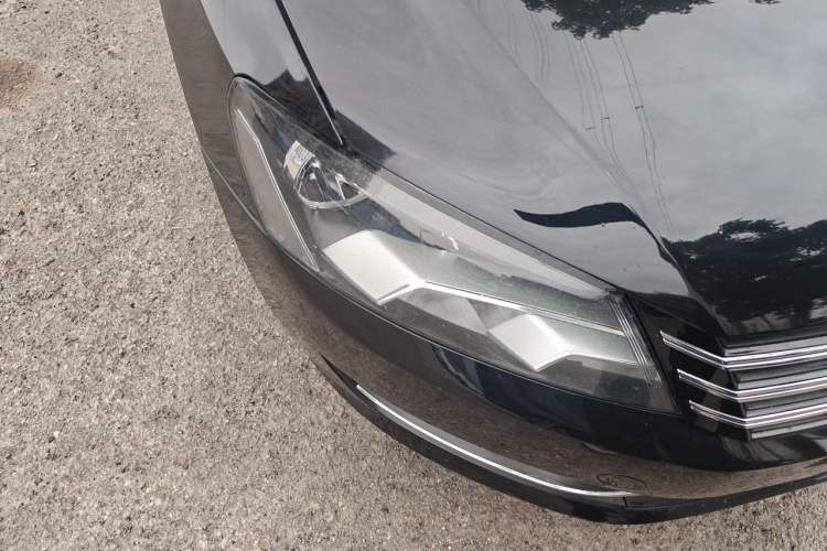 Used Volkswagen Passat 2011 1.8 TSI DSG Prestige Edition Right Front Headlight