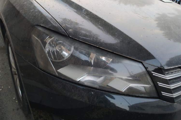 Used Volkswagen Passat 2011 1.8 TSI DSG Prestige Edition Right Front Headlight